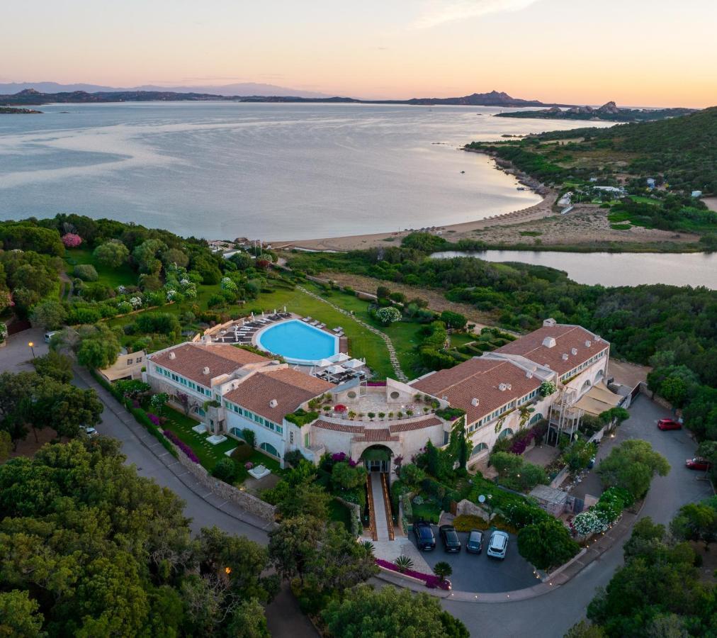 L'Ea Bianca Luxury Resort Baja Sardinia Kültér fotó
