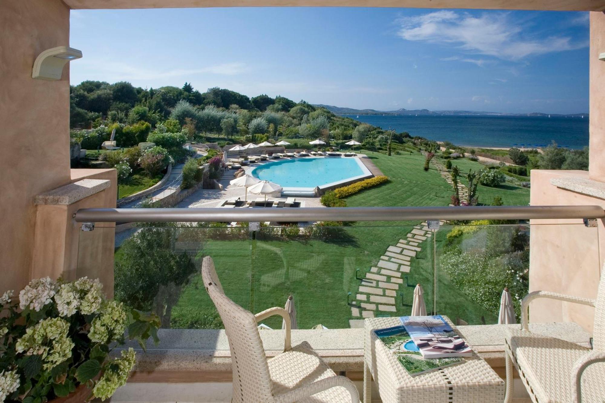 L'Ea Bianca Luxury Resort Baja Sardinia Kültér fotó