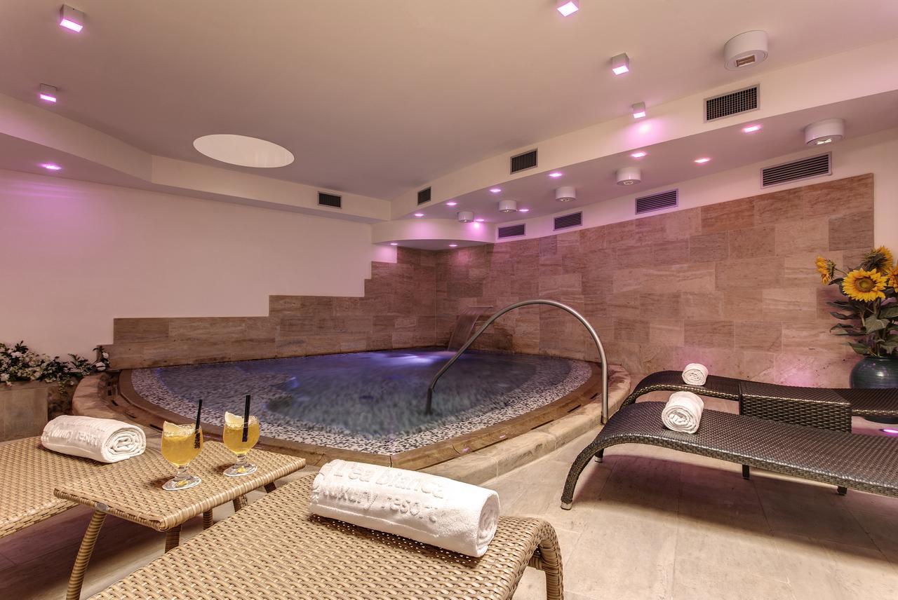 L'Ea Bianca Luxury Resort Baja Sardinia Kültér fotó